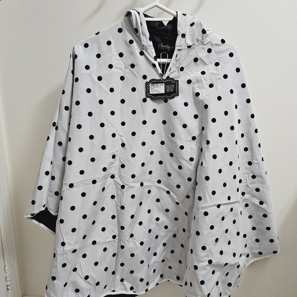 B Boutique Evergreen Reversible Raincoat Poncho, Black/White Polka Dots, One Sz - Picture 1 of 8